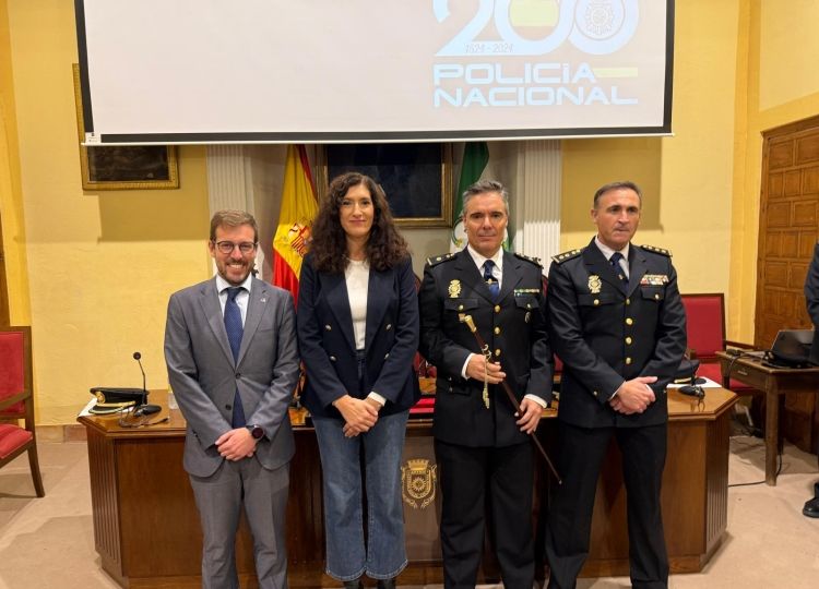 el_inspector_jefe_isidro_jose_santaella_roque_toma_posesion_como_jefe_de_la_comisaria_local_de_policia_nacional_en_ecija