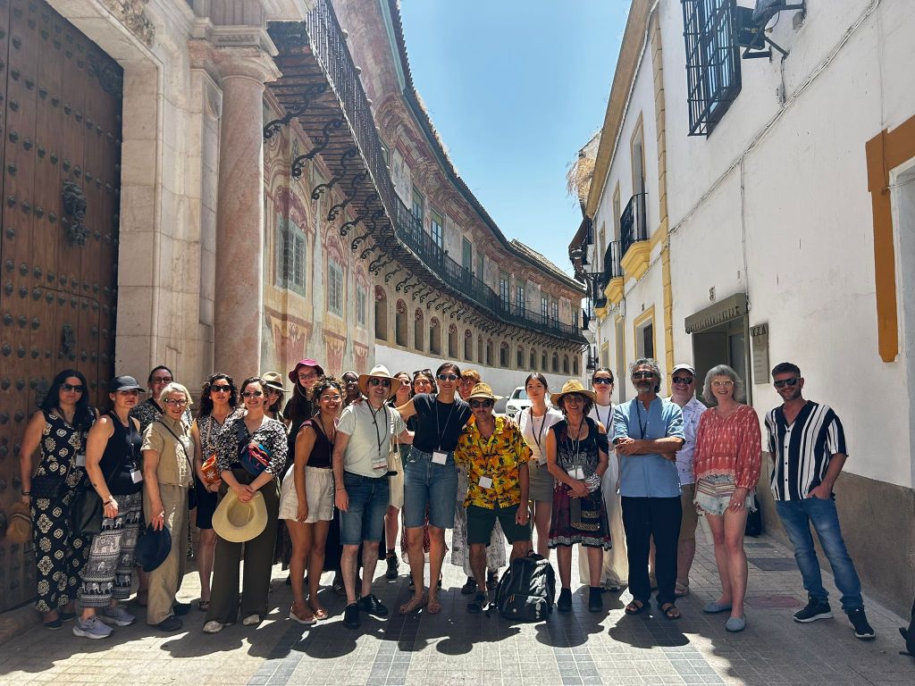 Elenco de expertos internacionales en Bellas Artes visitan Écija en viaje de campo institucional, cultural y artístico
