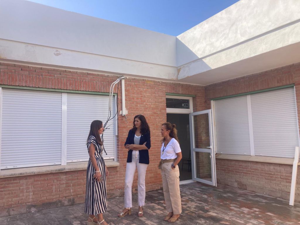 Alumnado de Primaria del CEIP Miguel de Cervantes comenzará el curso en su cole tras arreglo de cubiertas