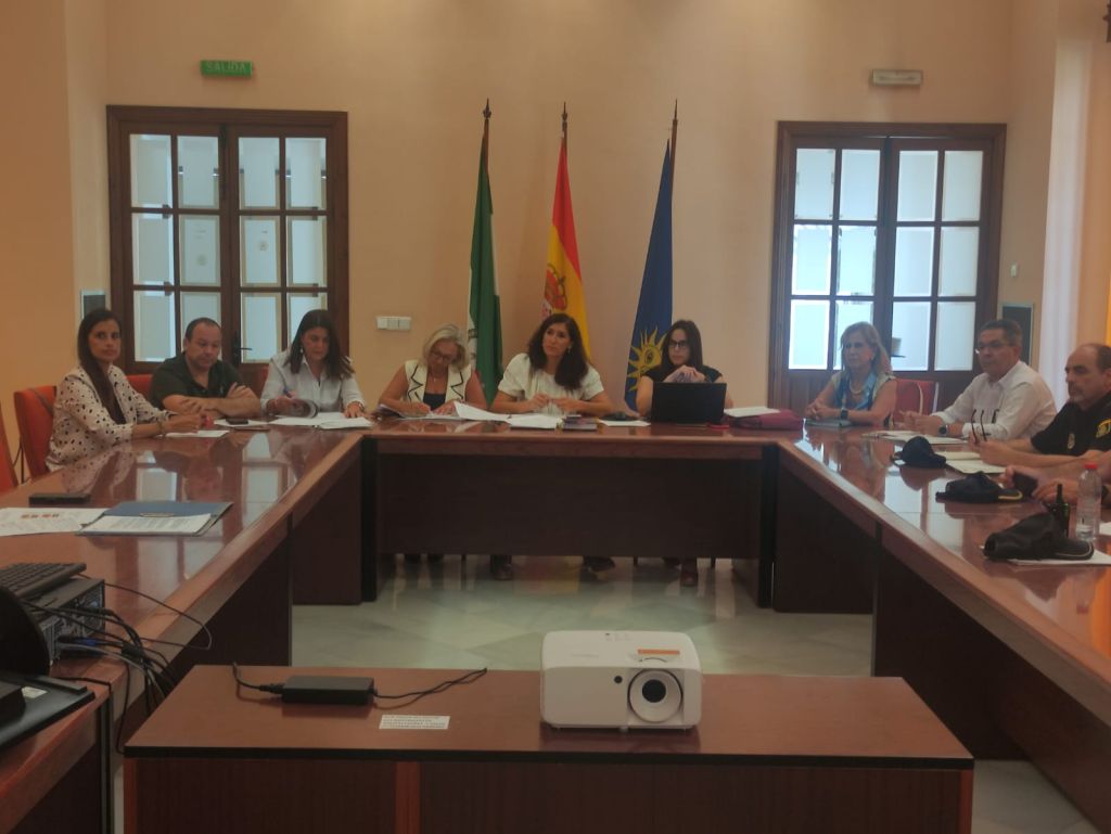 La Junta Local de Seguridad se reúne para coordinar los dispositivos de Feria y Día de la Patrona